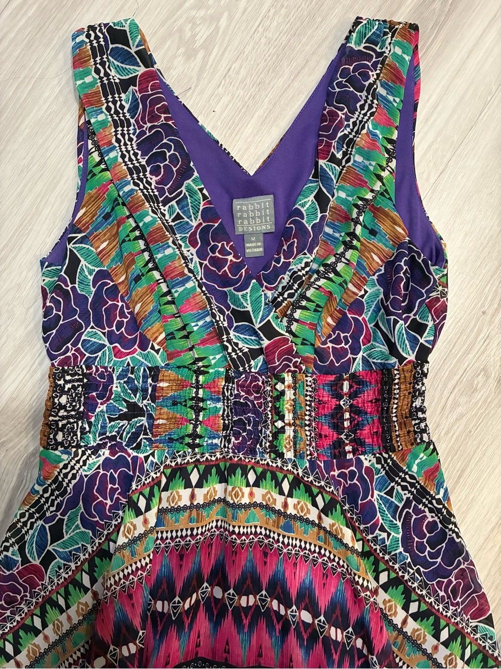 Rabbit Rabbit Rabbit Multicolor V-Neck Handkerchief-Hem Tunic - Picture 4 of 7